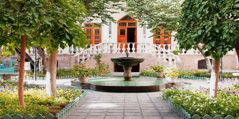 خانه موزه مقدم